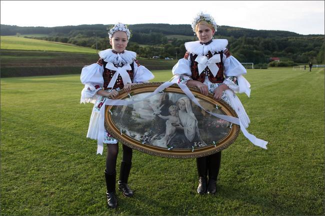 Foto Pavel Popelka | ze souboru Všude dobře, doma folklor, 650x433, 57.01 KB