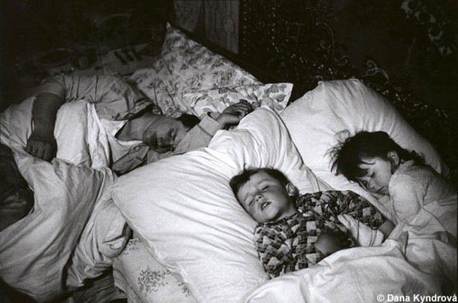 Foto Dana Kyndrová | Lopuchov, 1999, 650x431, 115.17 KB